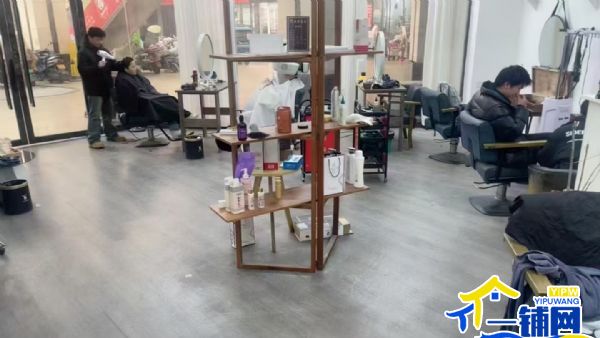 ��һ���������鸻԰�㳡����λ�������꣨�ͼ�ת��ʵ��ͼƬ