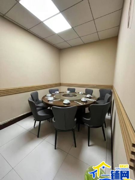 ��һ��������������������ת��ʵ��ͼƬ